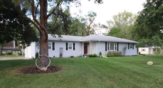 420 E Hamilton St, Albany, IN 47320