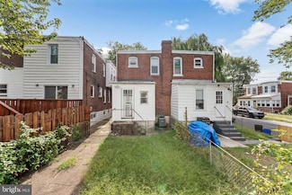 17 Kern St, Darby, PA 19023