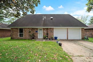 741 Rutgers Ln, Deer Park, TX 77536