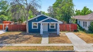1906 N Fruit Ave, Fresno, CA 93705