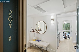330 N Civic Dr Unit 204, Walnut Creek, CA 94596