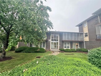 10379 Forest Brook Ln Unit G, Saint Louis, MO 63146