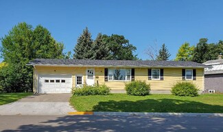 631 N Division St, Warren, MN 56762