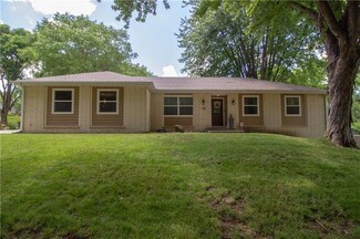 3430 SW 43rd St, Des Moines, IA 50321