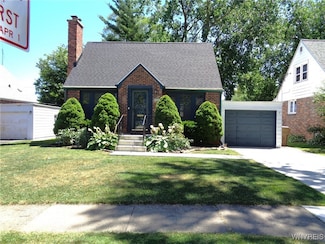 41 Vernon Dr, Buffalo, NY 14225