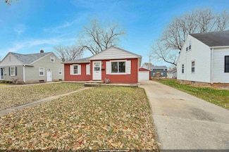 915 Colonial Ave, Green Bay, WI 54304