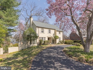6015 Dellwood Place, Bethesda, MD 20817