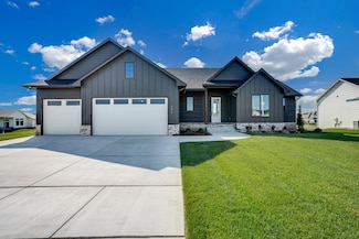 280 S Wellcrest Ct, Goddard, KS 67052