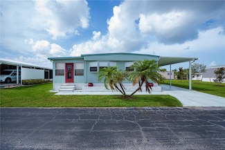 527 Walnut Cir, Venice, FL 34285