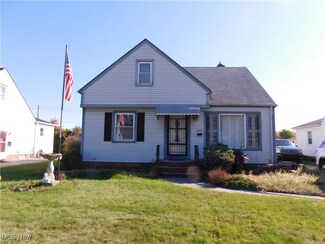 4747 Southwood Dr, Cleveland, OH 44144