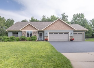 3208 Ridgewood Dr, Wausau, WI 54401