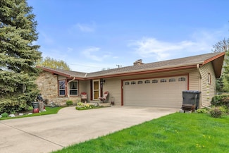 5943 Emstan Hills Rd, Mount Pleasant, WI 53406
