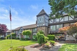 3425 S 176th St Unit 252, Seatac, WA 98188