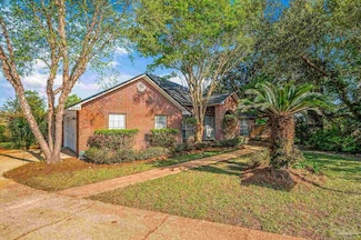 2825 Safari Ct, Gulf Breeze, FL 32563