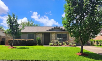 2517 Harpers Ferry Dr, League City, TX 77573