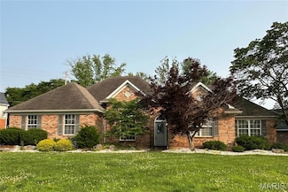 2 Pebble Hill Dr, Belleville, IL 62223