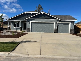 1119 NW Walnut Ave Unit 5, Redmond, OR 97756