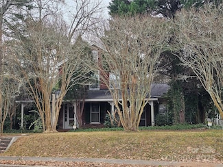 711 Chesterfield Ave, Lancaster, SC 29720