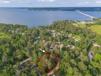 7631 Forest Hills Dr, Frankston, TX 75763