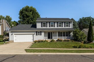 1711 Kings Run Dr NW, Rochester, MN 55901