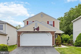2236 Buttonwood Cir, Harrisburg, PA 17110