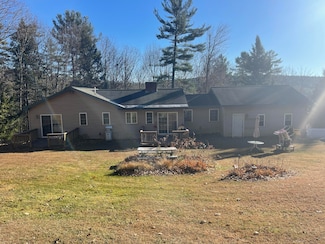824 Meadow Rd, Casco, ME 04015