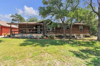 145 Oak Forest Ct, Cedar Creek, TX 78612