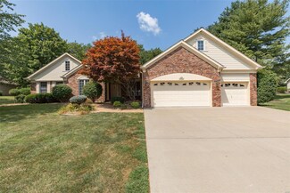 427 Yellowstone Dr, Farmington, MO 63640