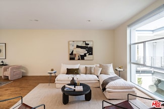 3119 Via Dolce Unit 302, Marina Del Rey, CA 90292