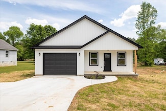1114 Probasco St N, Lafayette, GA 30728