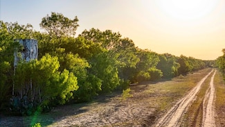000 County Road 329, Jourdanton, TX 78026