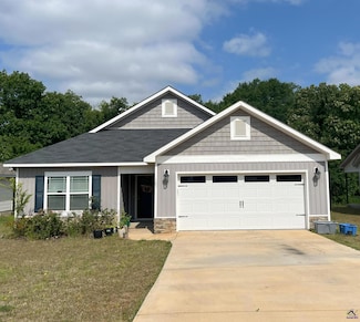 107 Red Tail Cir, Byron, GA 31008