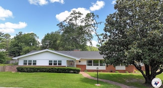 1302 Canadian St, Texarkana, TX 75503