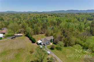 2533 Lail Rd, Morganton, NC 28655