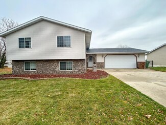 1907 Council Ridge Rd, Brookings, SD 57006