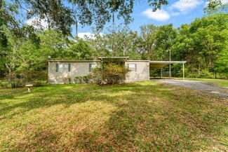 8270 Oakgren Rd, Brooksville, FL 34601