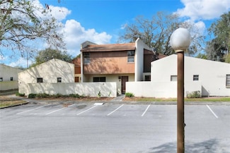 1880 N Crystal Lake Dr Unit 4, Lakeland, FL 33801