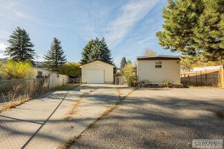 547 Coachman Dr, Idaho Falls, ID 83402