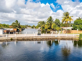 2856 NW 10th Ave, Wilton Manors, FL 33311