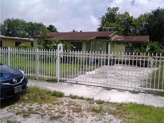 1508 NW 99th St, Miami, FL 33147