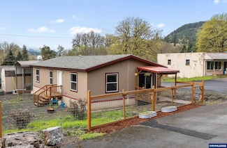 176 W Main St, Alsea, OR 97324
