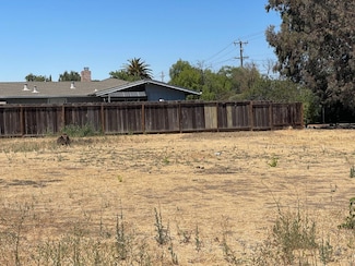 1591 Hillcrest Rd, Hollister, CA 95023