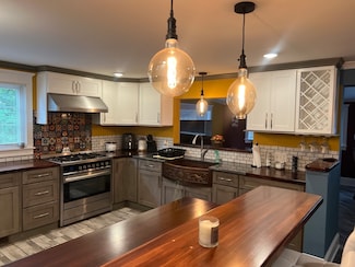 11 Leroy Place, Springfield, MA 01104