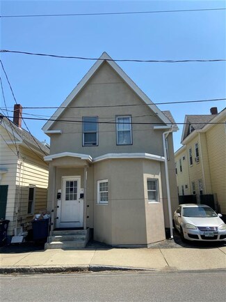 4 Holmes St, Nashua, NH 03060