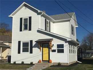 118 E Morgan St, Knightstown, IN 46148
