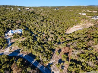 446 Private Rd, Helotes, TX 78023