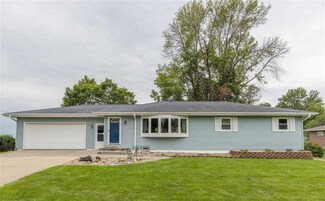 510 Maple St, Dysart, IA 52224