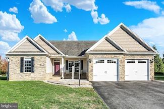 414 Chestnut Dr, Boiling Springs, PA 17007