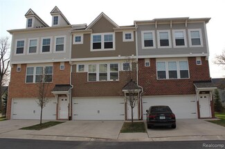 5911 Picall Dr, Troy, MI 48098