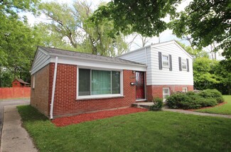 2027 Green Bay Rd, North Chicago, IL 60064